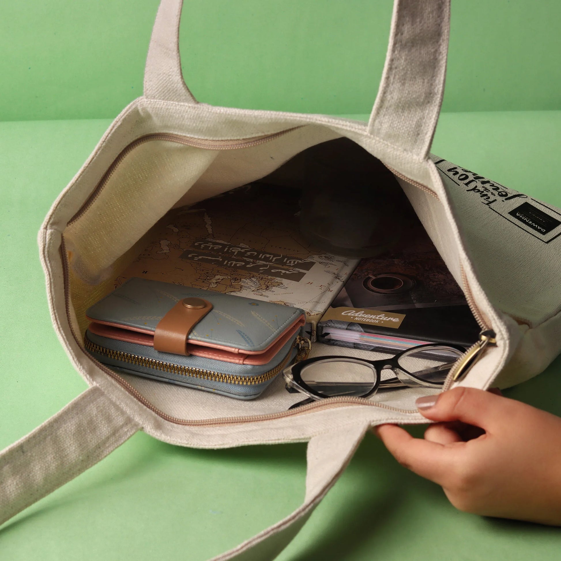 Tote Bag | Cairo Dawenha | دونها