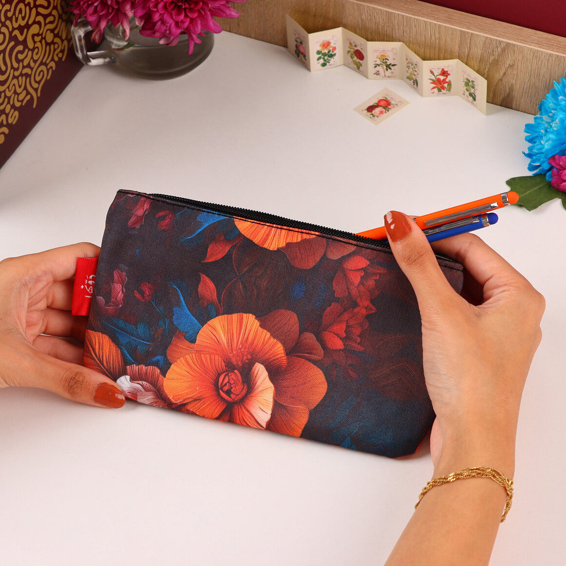 Pencil case | Vintage Flora