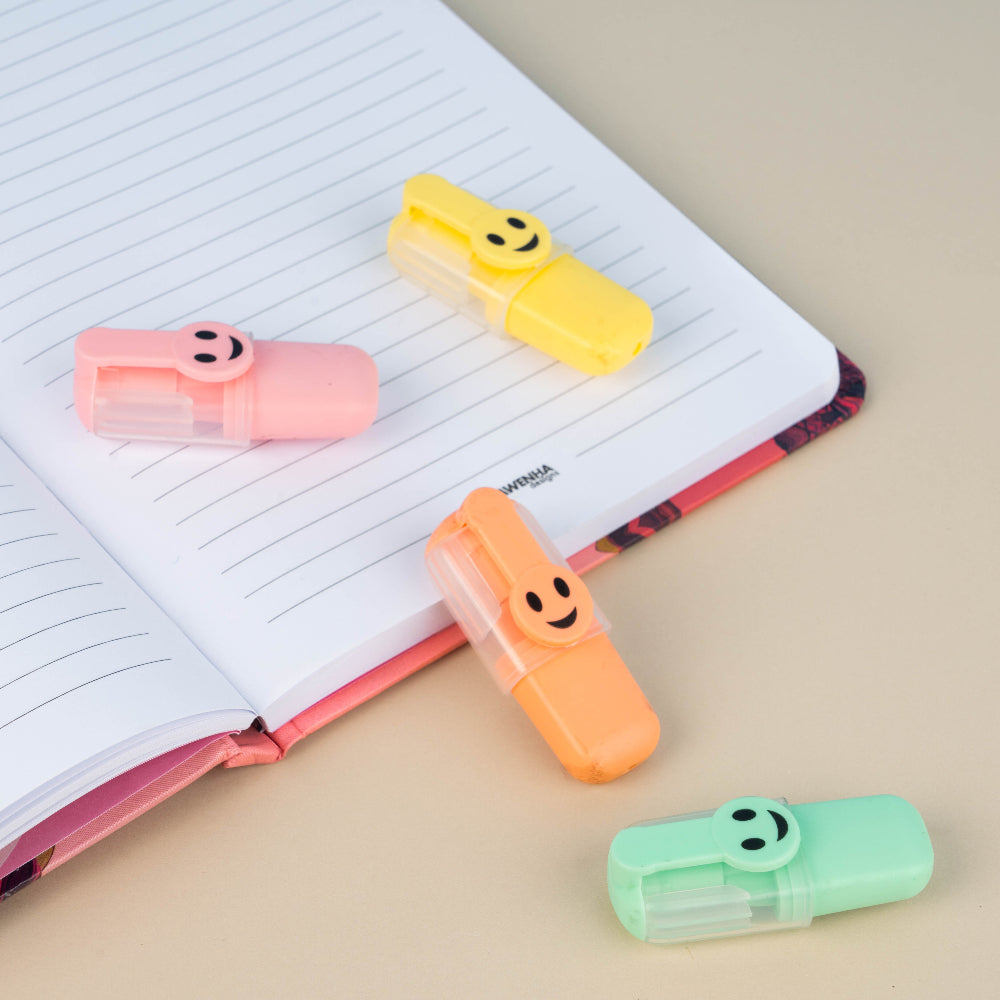 Highlighter | Smiley Dawenha