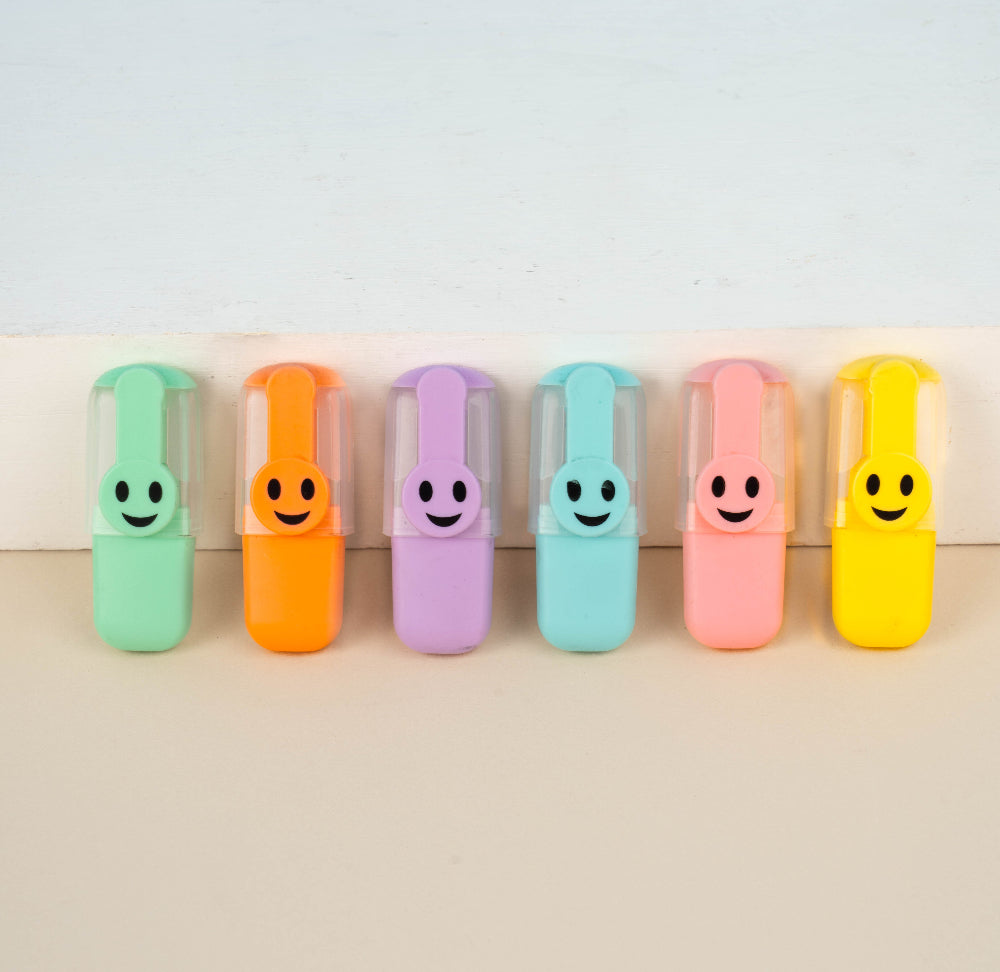 Highlighter | Smiley Dawenha